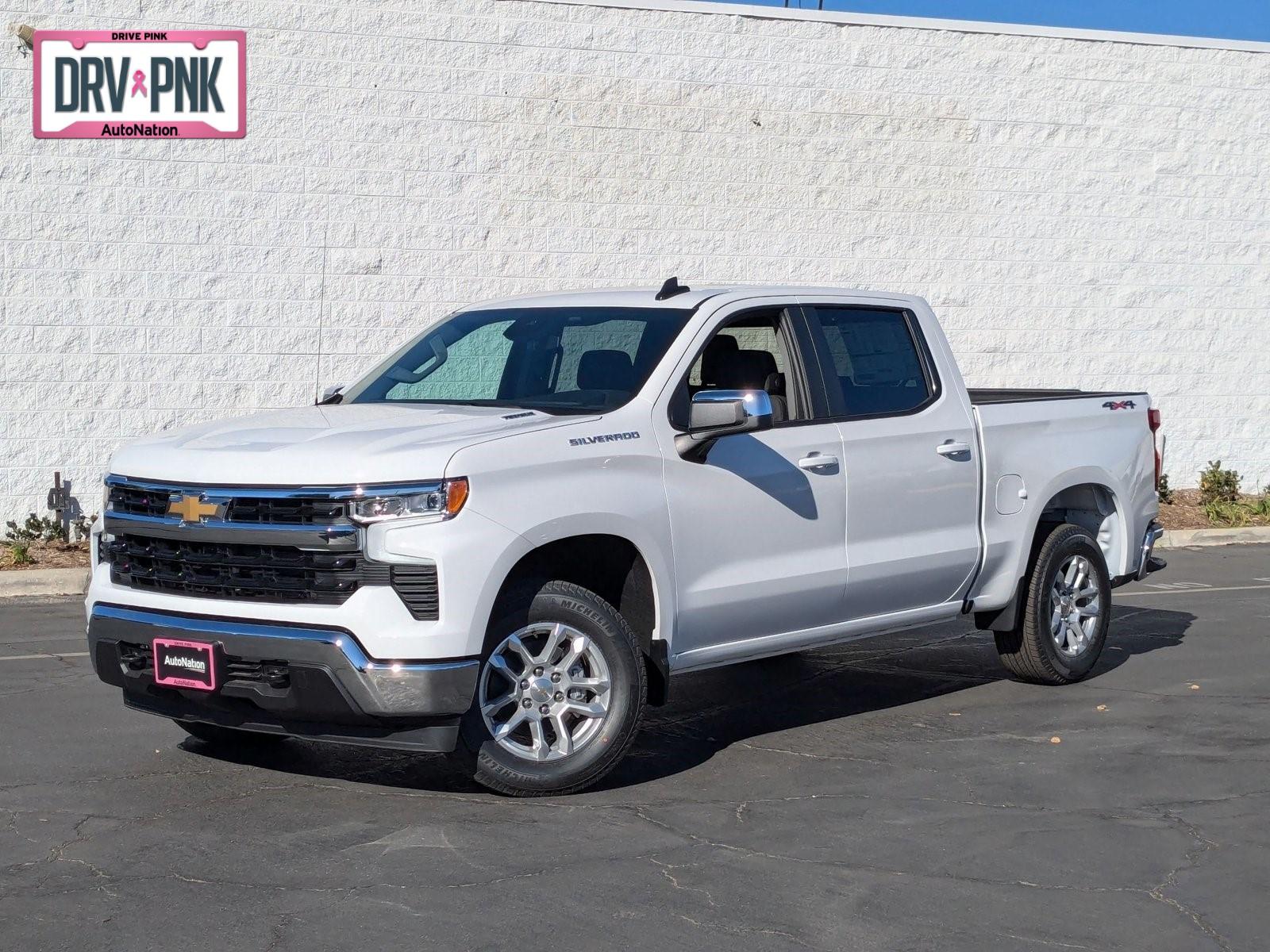 2025 Chevrolet Silverado 1500 Vehicle Photo in VALENCIA, CA 91355-1705