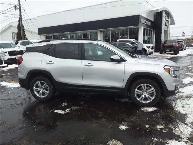 Used 2022 GMC Terrain SLE with VIN 3GKALTEV7NL125531 for sale in Lockport, NY