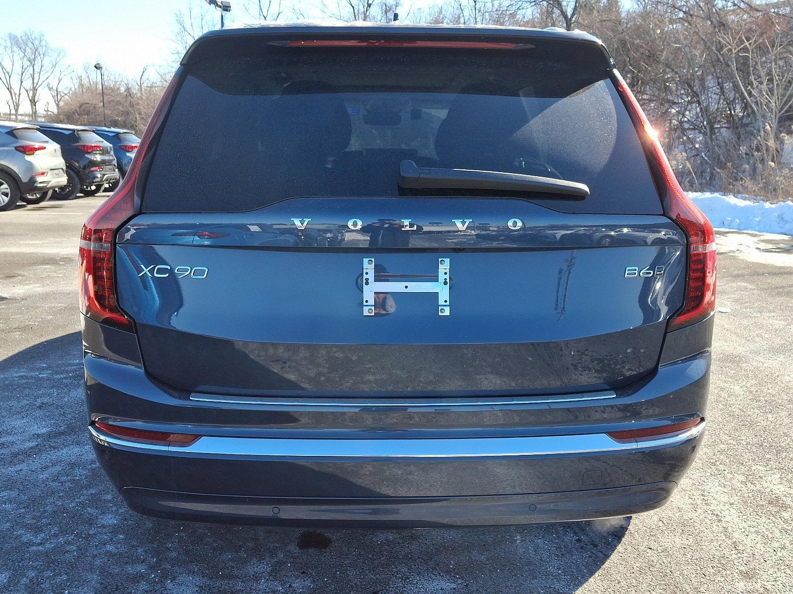 2025 Volvo XC90 Vehicle Photo in Trevose, PA 19053