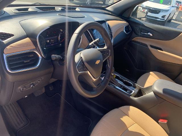 2022 Chevrolet Equinox Vehicle Photo in MOON TOWNSHIP, PA 15108-2571