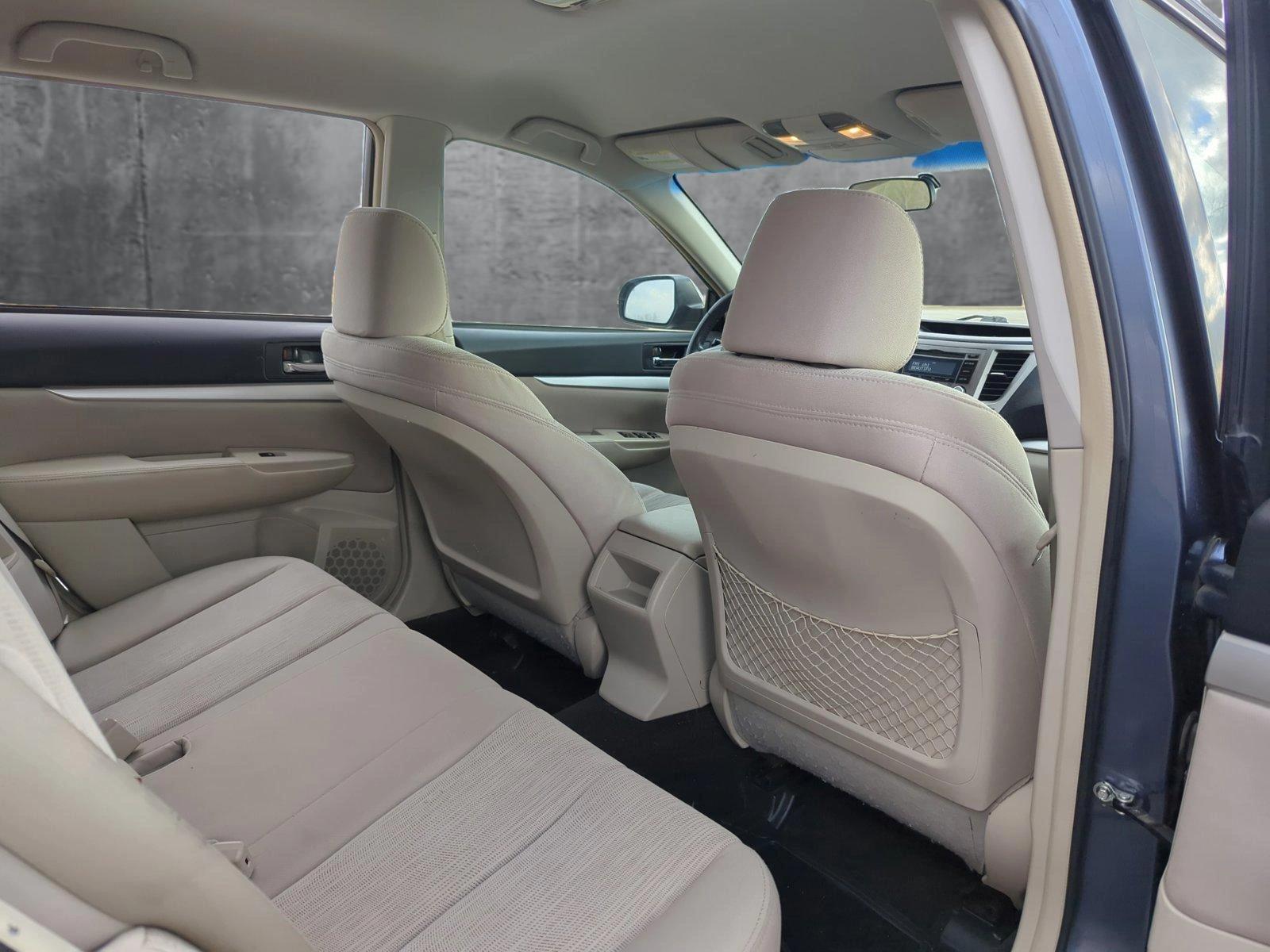 2013 Subaru Outback Vehicle Photo in Memphis, TN 38125