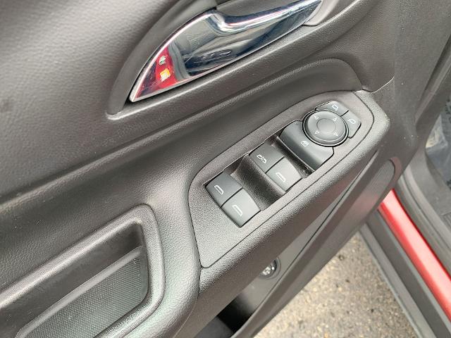 2019 Chevrolet Equinox Vehicle Photo in MOON TOWNSHIP, PA 15108-2571