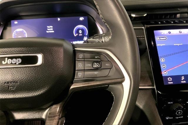 2023 Jeep Grand Cherokee Vehicle Photo in Kansas City, MO 64114