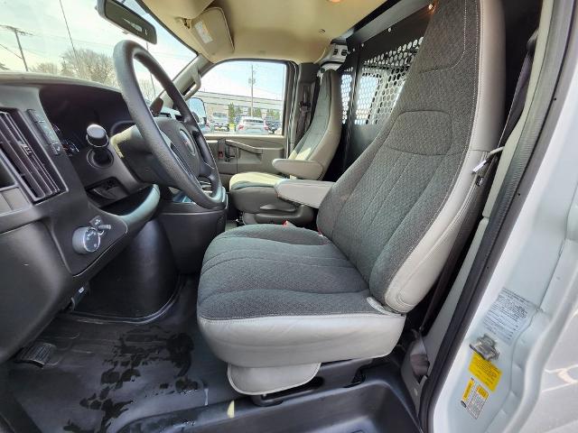 2023 GMC Savana Cargo 2500 Vehicle Photo in GREEN BAY, WI 54304-5303