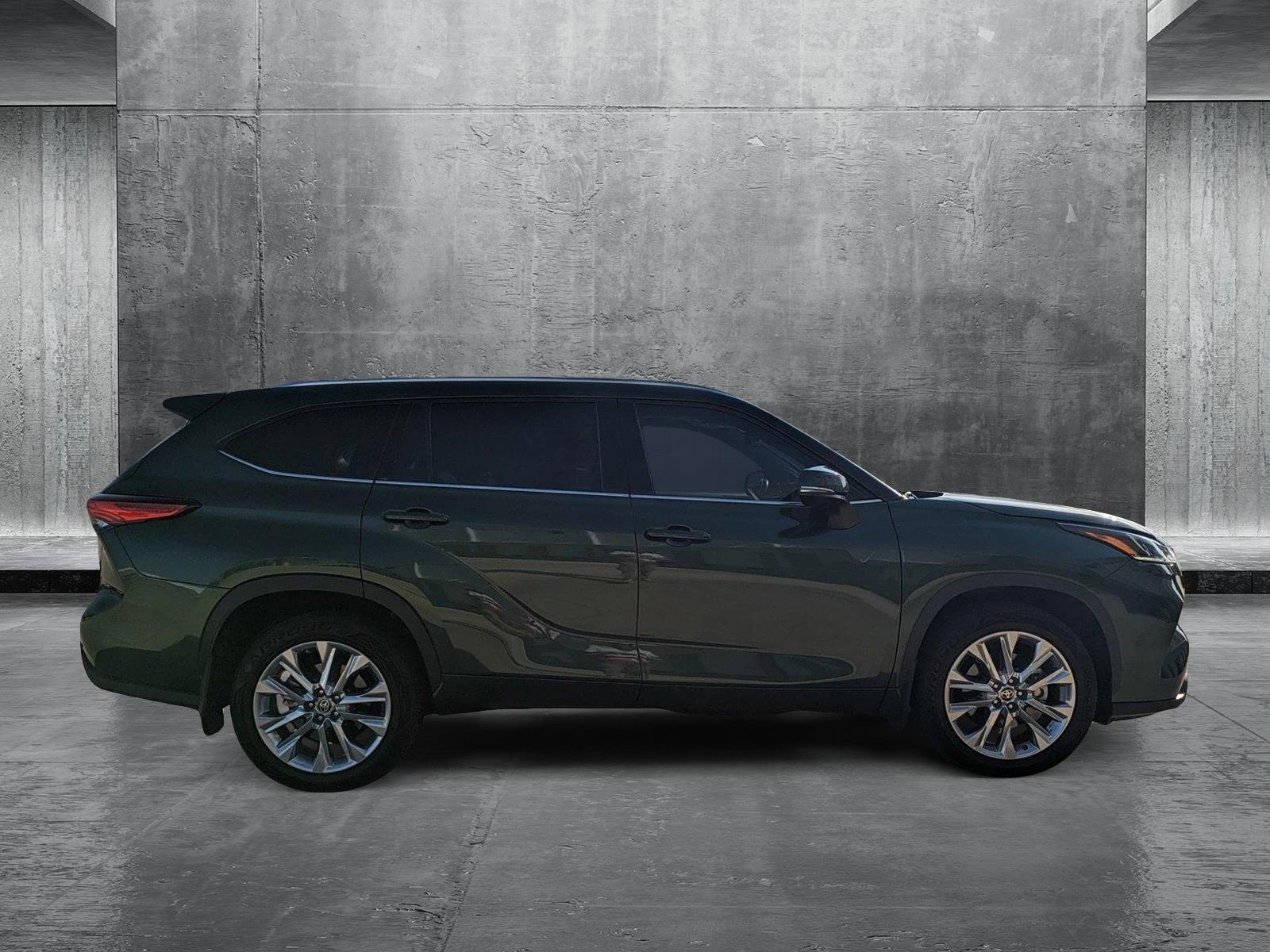 2023 Toyota Highlander Vehicle Photo in Winter Park, FL 32792