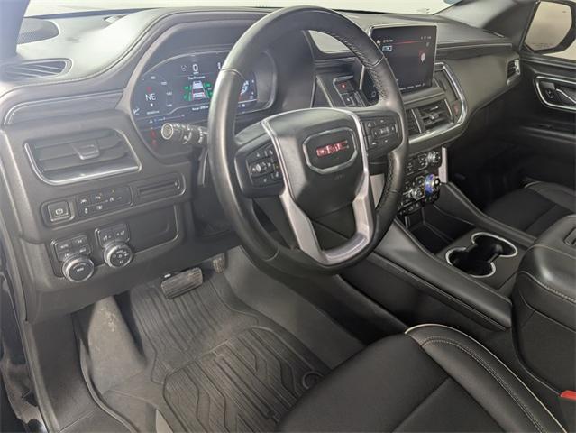 2023 GMC Yukon XL Vehicle Photo in ENGLEWOOD, CO 80113-6708