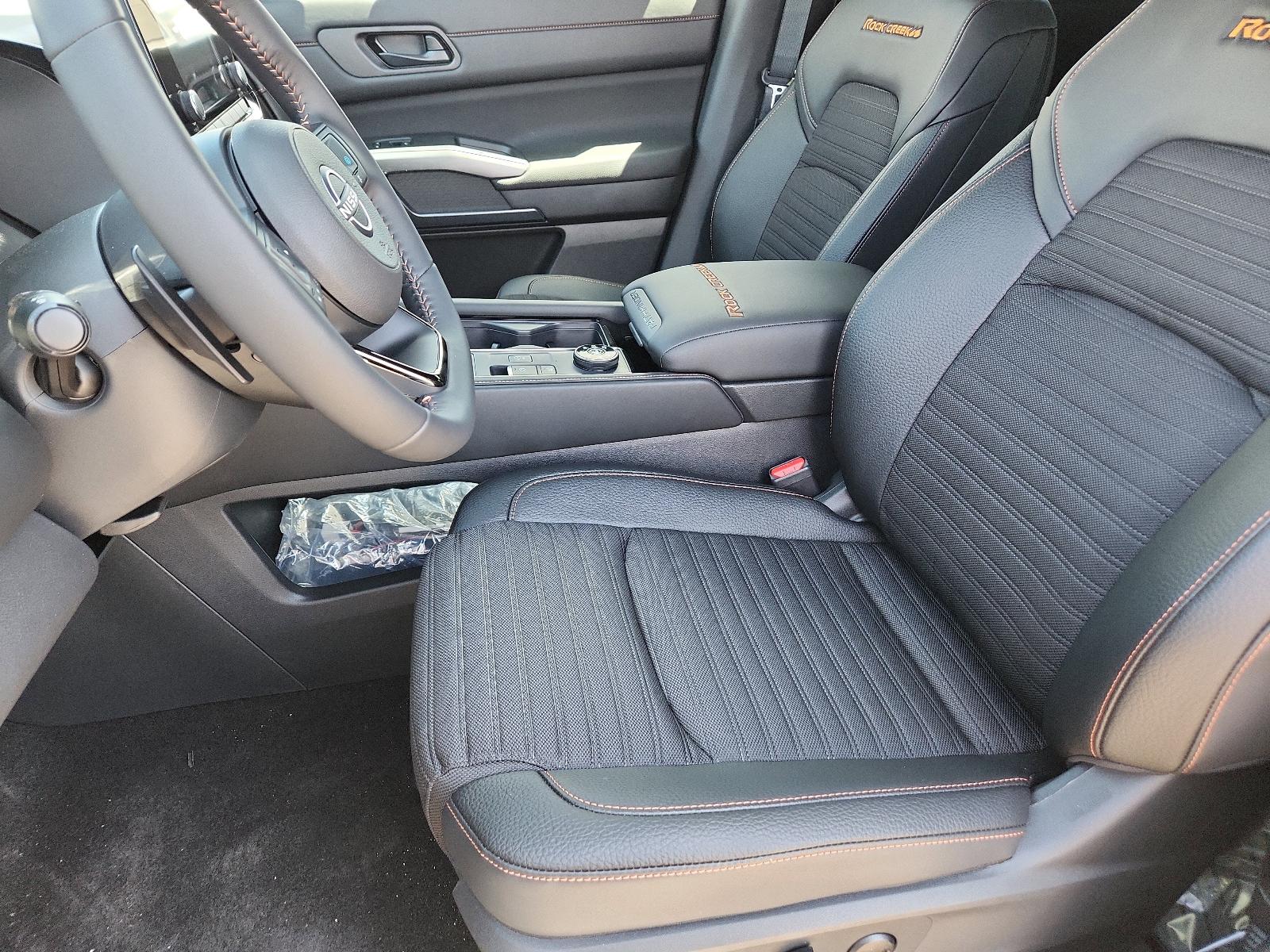 2025 Nissan Pathfinder Vehicle Photo in Albuquerque, NM 87110