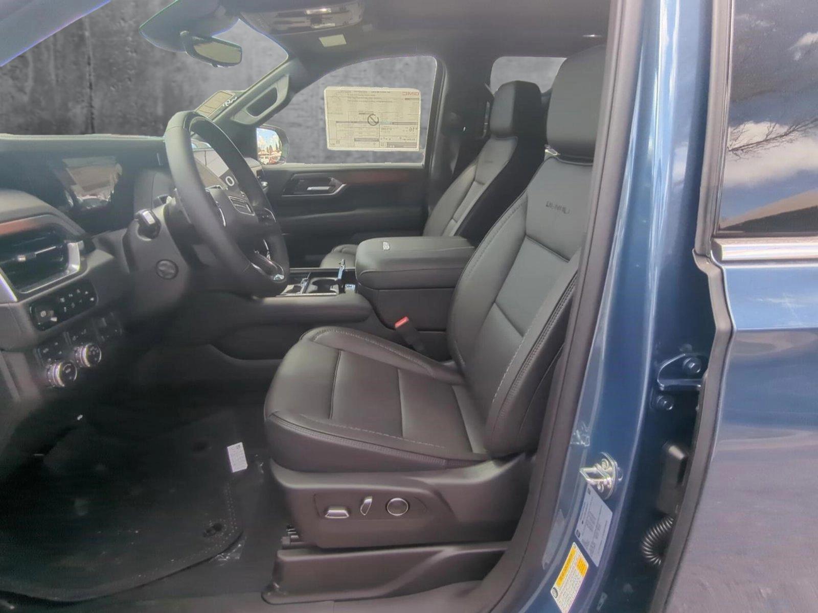 2025 GMC Yukon XL Vehicle Photo in GOLDEN, CO 80401-3850