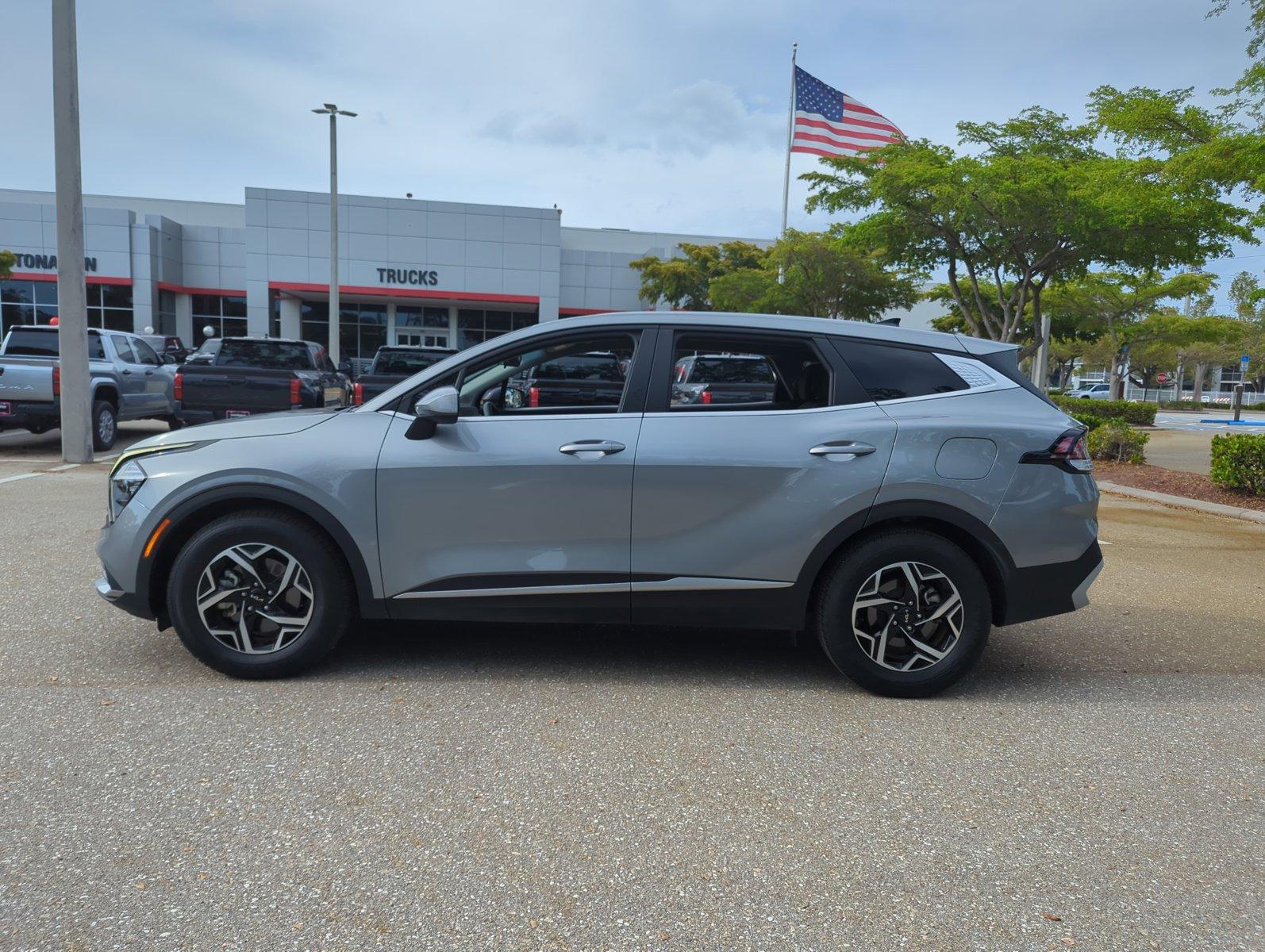 2023 Kia Sportage Vehicle Photo in Ft. Myers, FL 33907