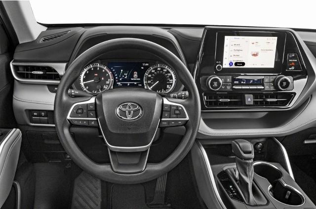 2024 Toyota Highlander Vehicle Photo in Tulsa, OK 74129