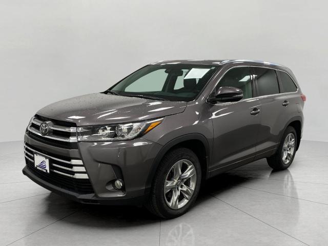 2017 Toyota Highlander Vehicle Photo in Appleton, WI 54913