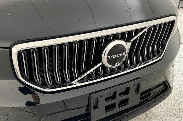 2024 Volvo XC40 Vehicle Photo in Grapevine, TX 76051