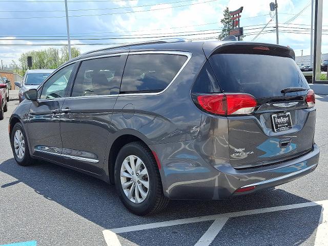 2019 Chrysler Pacifica Vehicle Photo in HARRISBURG, PA 17111-1033