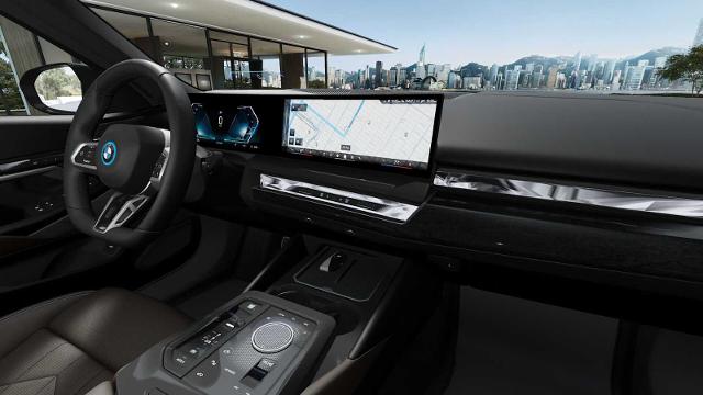 2025 BMW i5 Vehicle Photo in GRAPEVINE, TX 76051