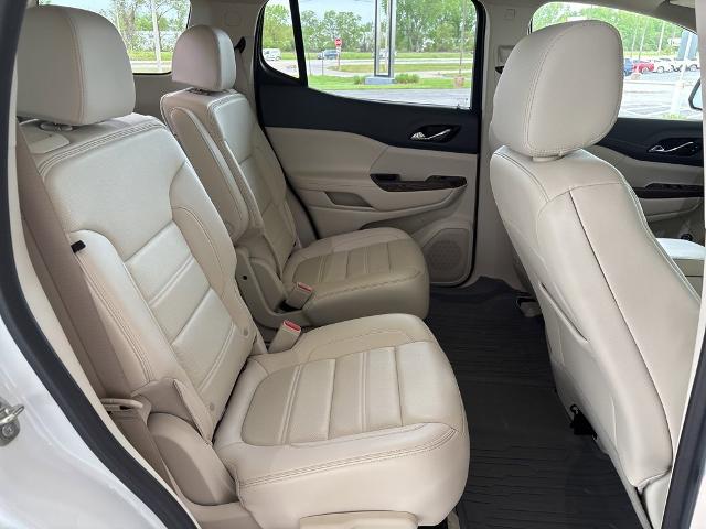 2021 GMC Acadia Vehicle Photo in MANHATTAN, KS 66502-5036