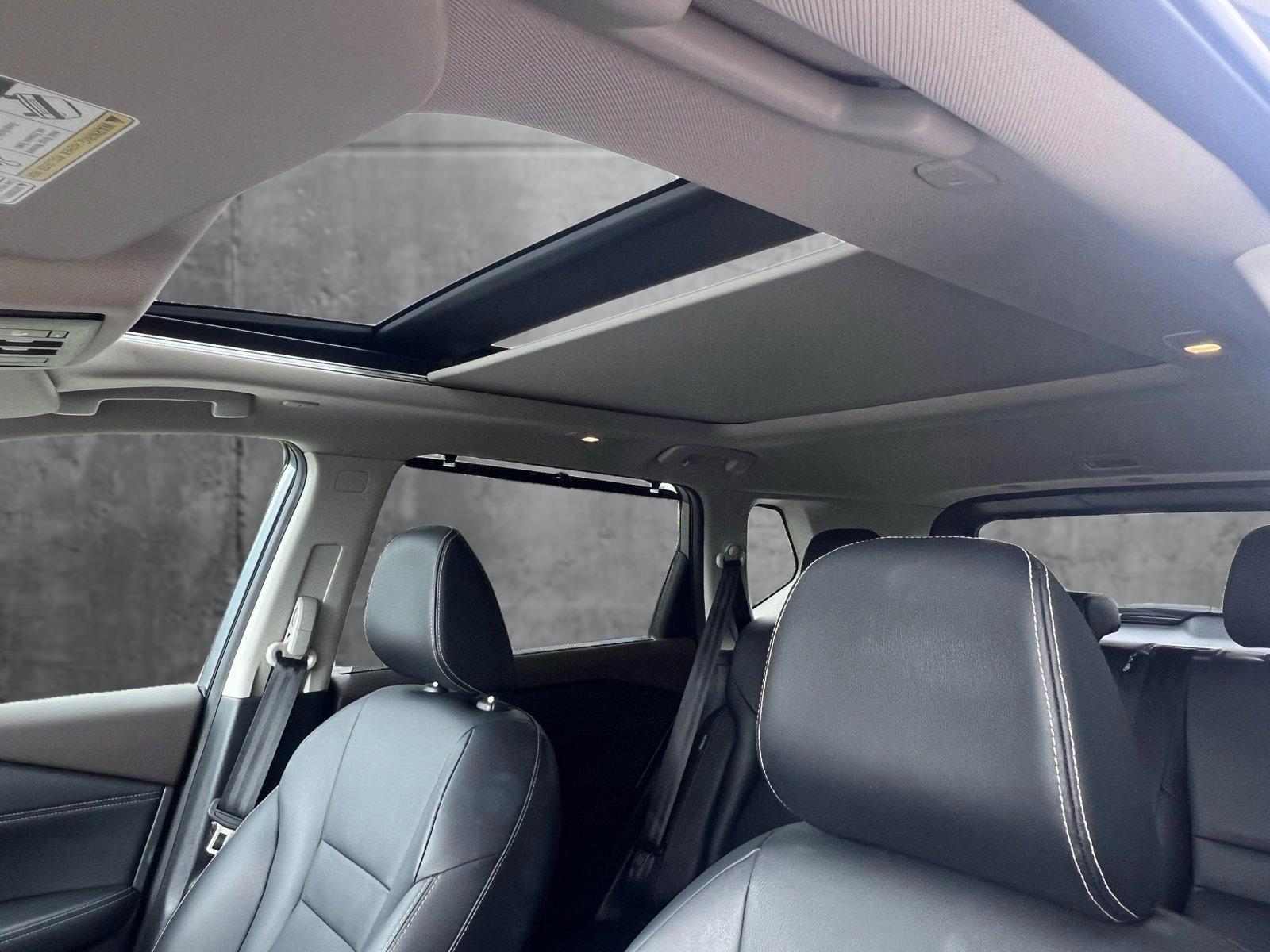 2023 Nissan Rogue Vehicle Photo in Santa Clarita, CA 91355