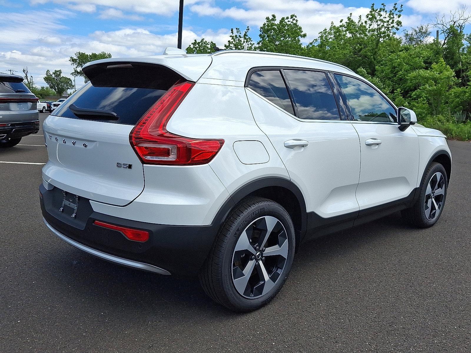 2025 Volvo XC40 Vehicle Photo in Trevose, PA 19053