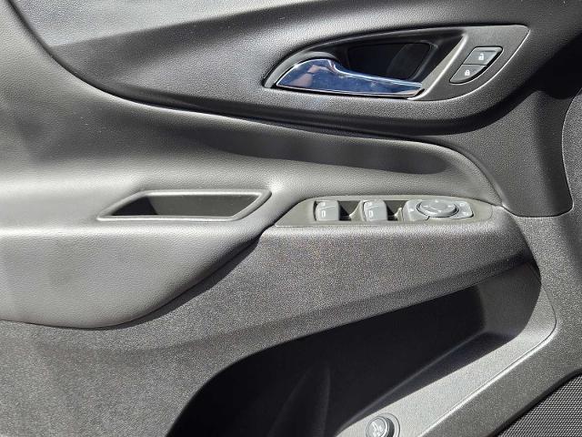 2022 Chevrolet Equinox Vehicle Photo in DENTON, TX 76210-9321