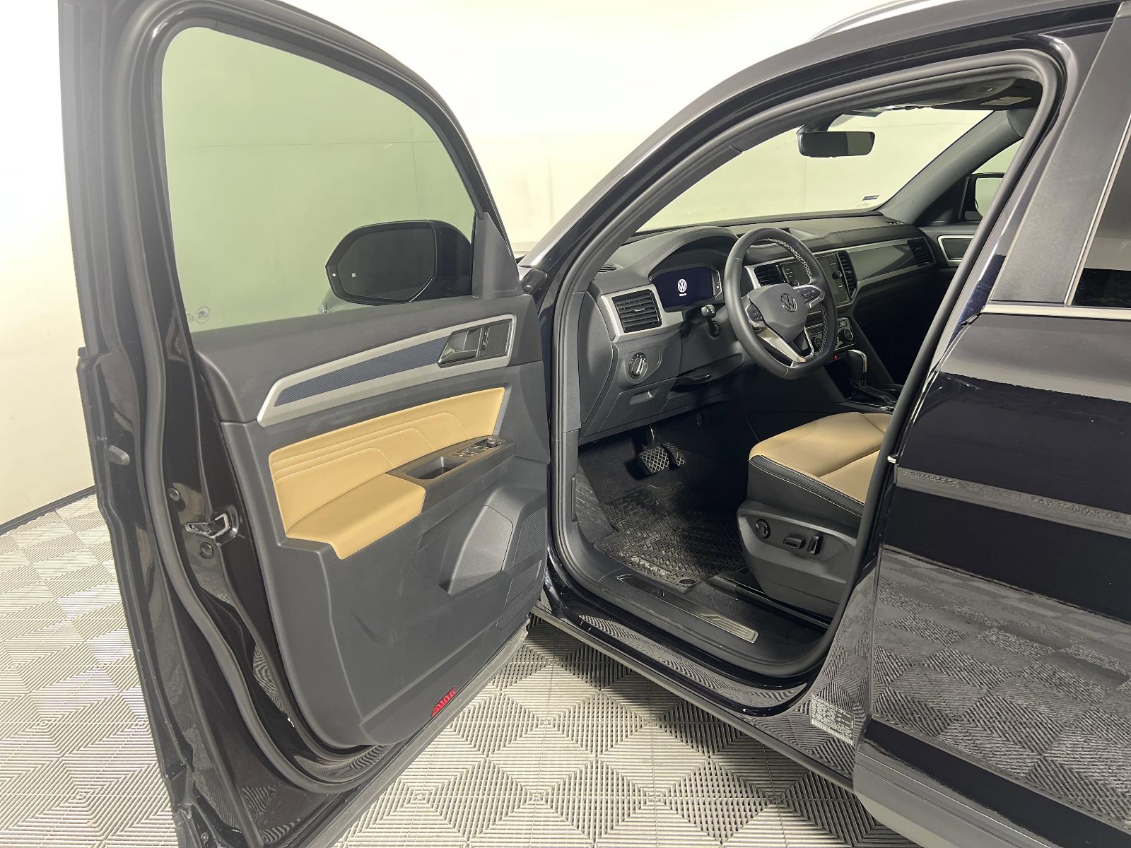 2022 Volkswagen Atlas Cross Sport Vehicle Photo in Georgetown, TX 78626