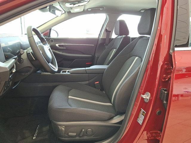 2025 Hyundai SONATA Hybrid Vehicle Photo in Philadelphia, PA 19116