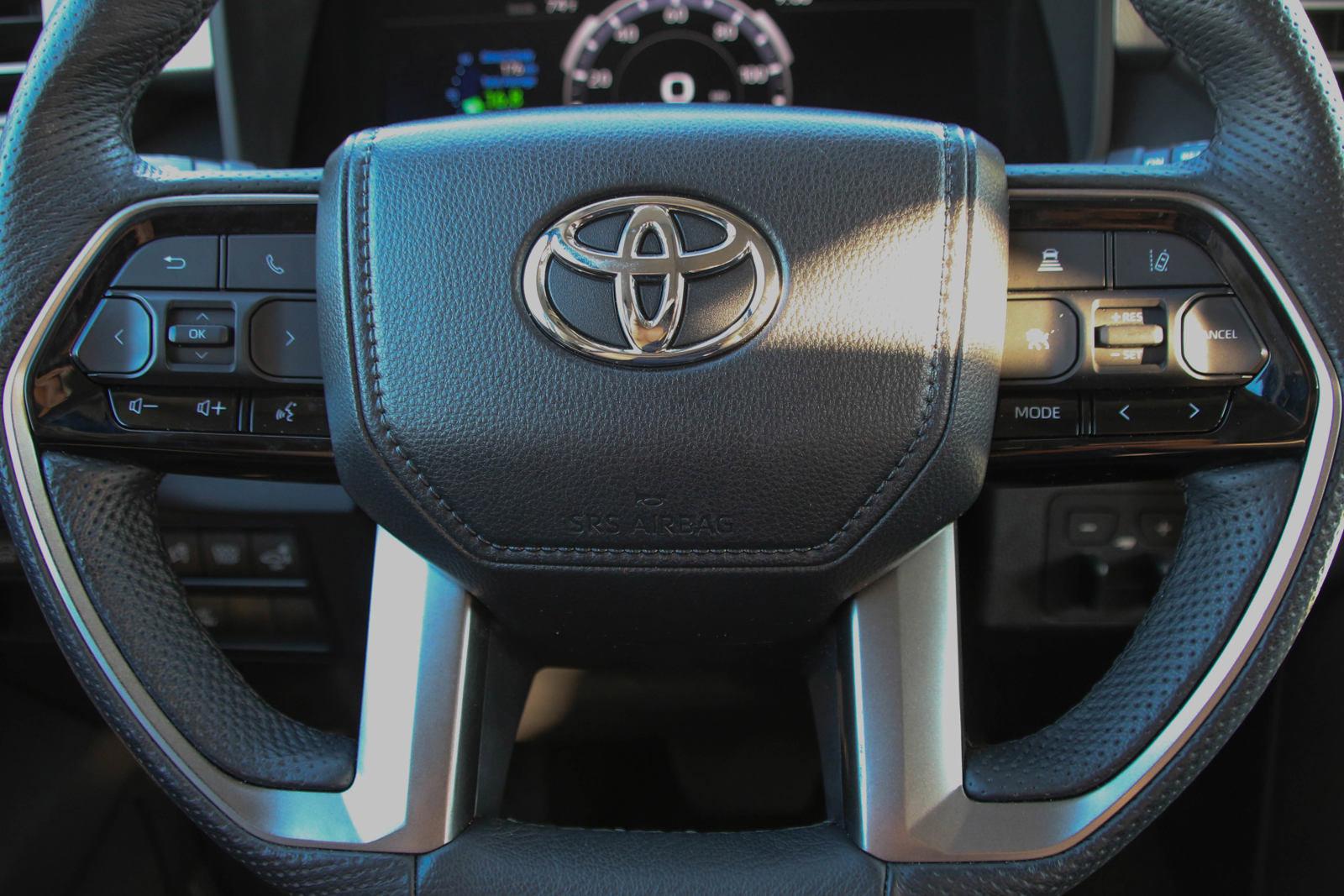 2023 Toyota Sequoia Vehicle Photo in SUGAR LAND, TX 77478