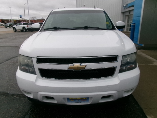 Used 2011 Chevrolet Suburban LT with VIN 1GNSKJE36BR386084 for sale in Wahpeton, ND