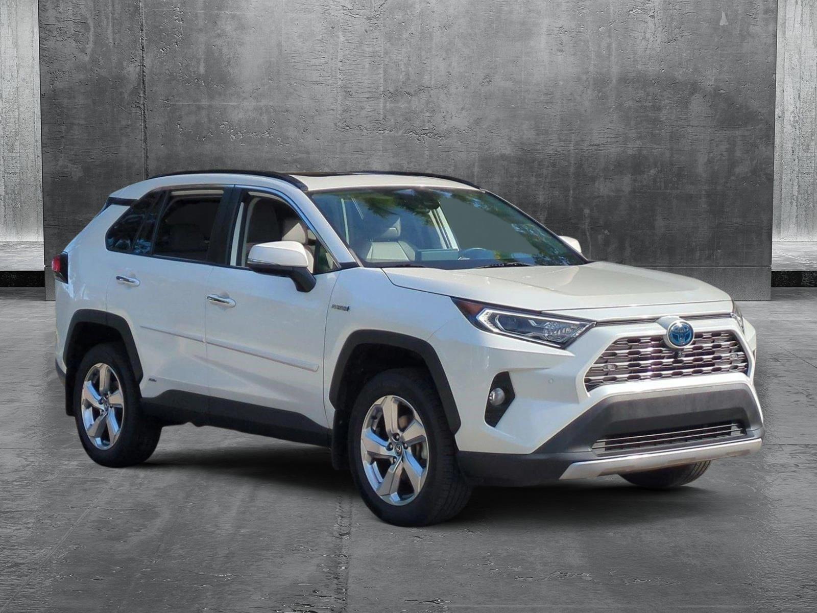 2020 Toyota RAV4 Vehicle Photo in West Palm Beach, FL 33417