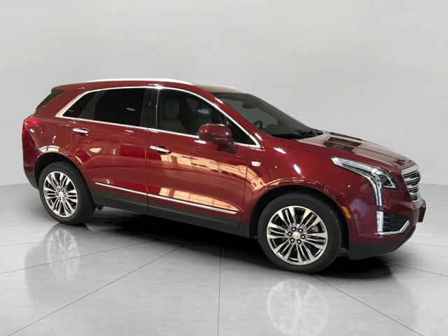 2017 Cadillac XT5 Vehicle Photo in GREEN BAY, WI 54303-3330