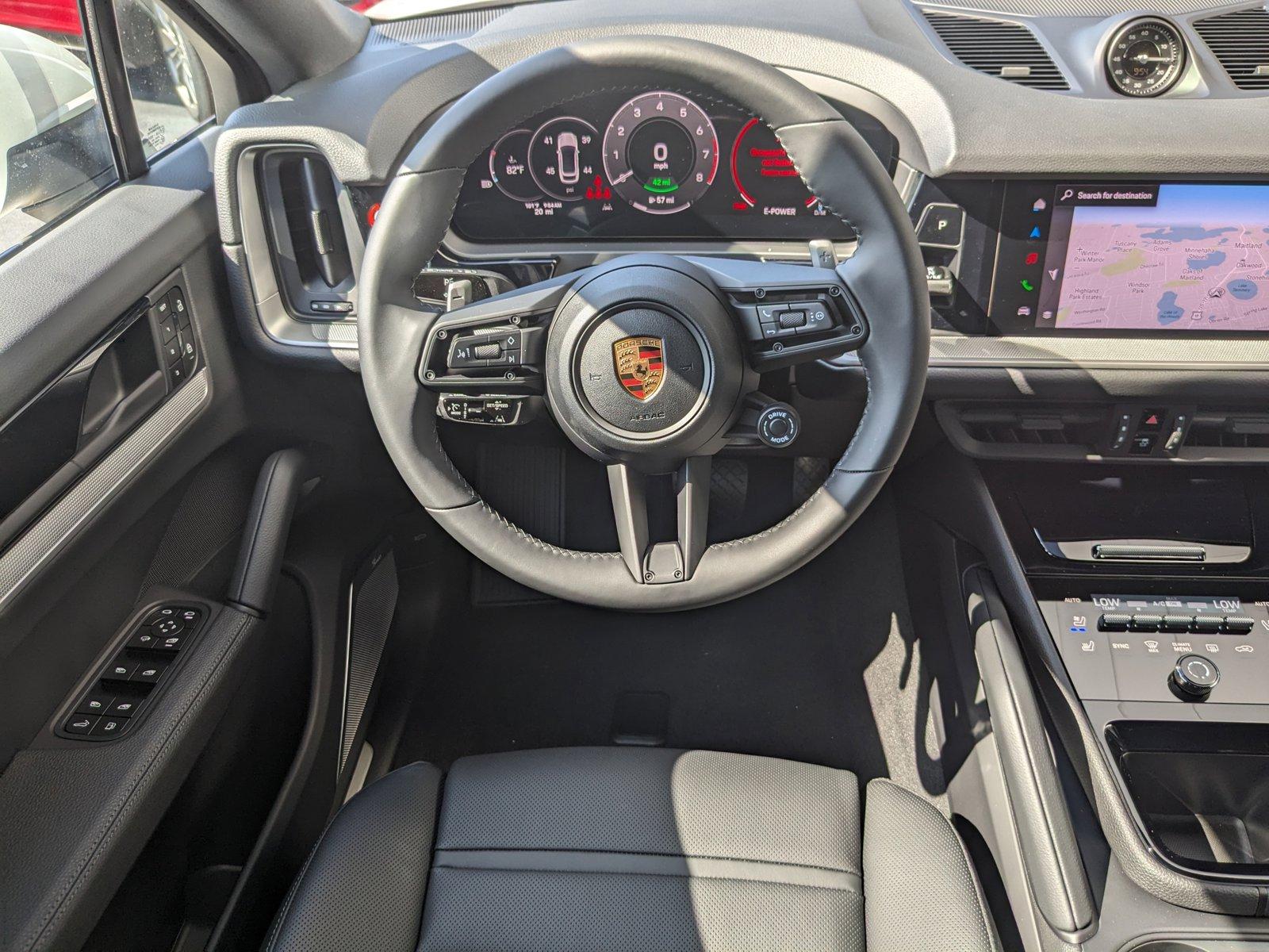 2024 Porsche Cayenne Vehicle Photo in Maitland, FL 32751