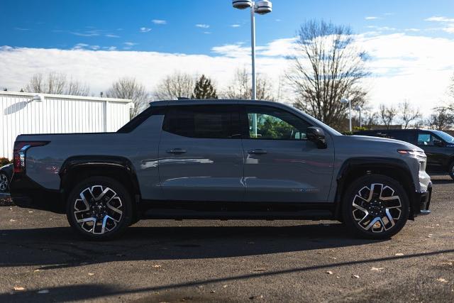 2025 Chevrolet Silverado EV Vehicle Photo in NEWBERG, OR 97132-1927