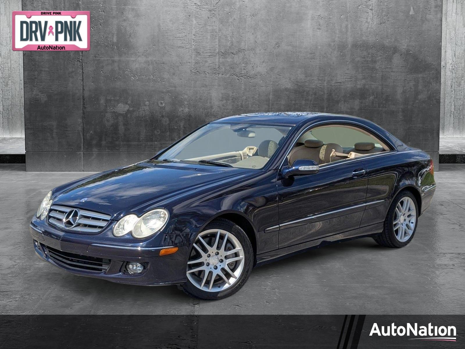 2009 Mercedes-Benz CLK-Class Vehicle Photo in PEMBROKE PINES, FL 33024-6534