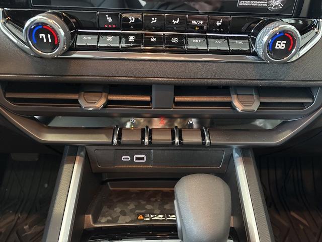 2025 Chevrolet Colorado Vehicle Photo in MANHATTAN, KS 66502-5036