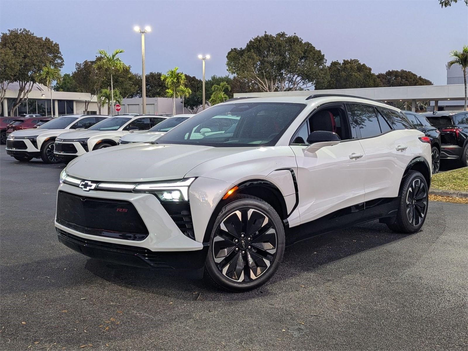 2025 Chevrolet Blazer EV Vehicle Photo in GREENACRES, FL 33463-3207