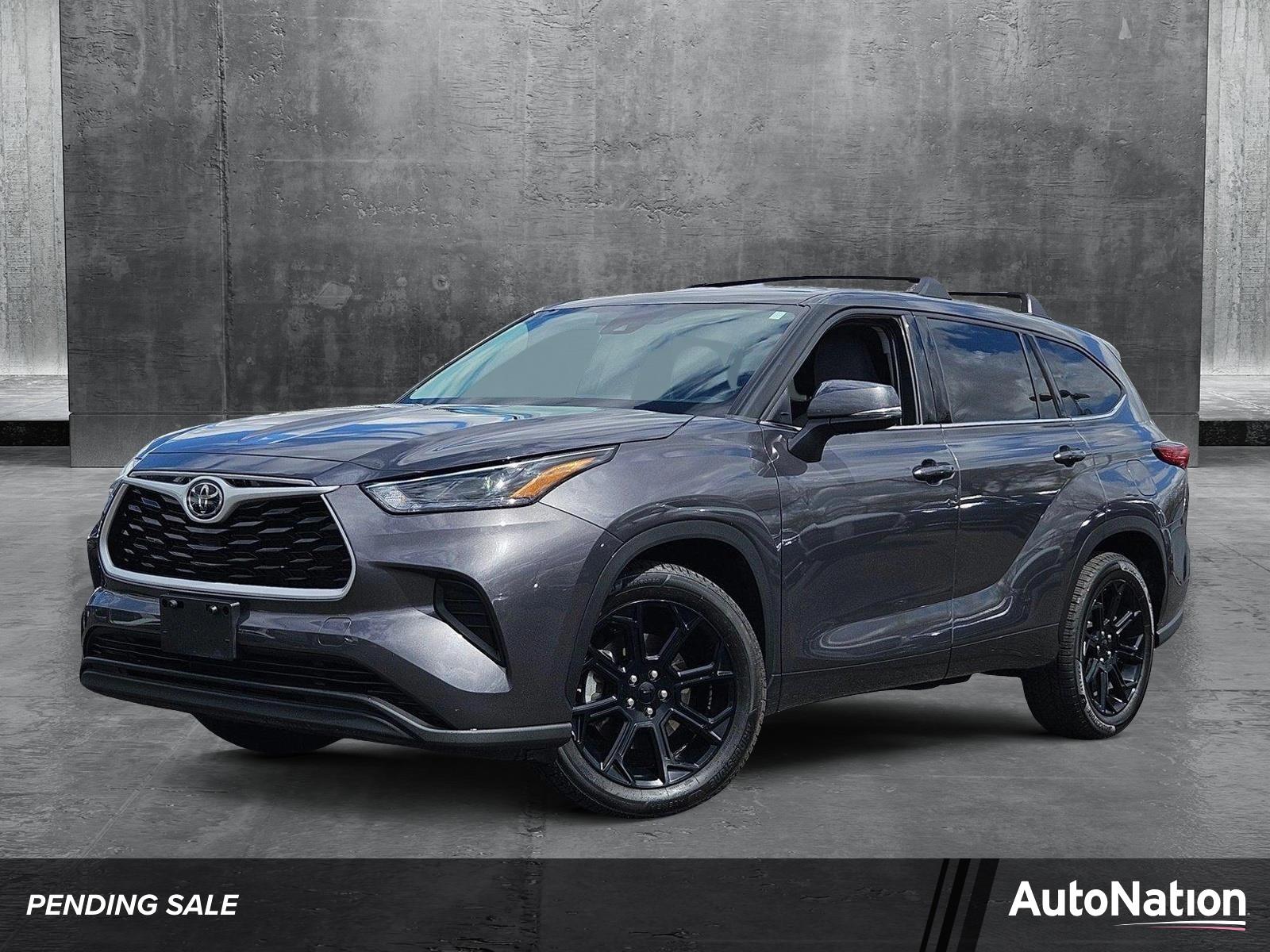 2022 Toyota Highlander Vehicle Photo in Peoria, AZ 85382