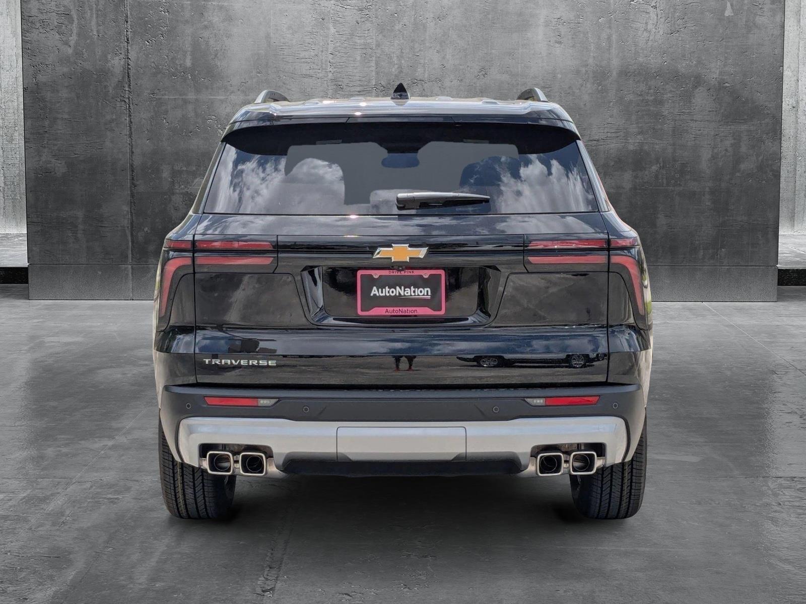2025 Chevrolet Traverse Vehicle Photo in PEMBROKE PINES, FL 33024-6534