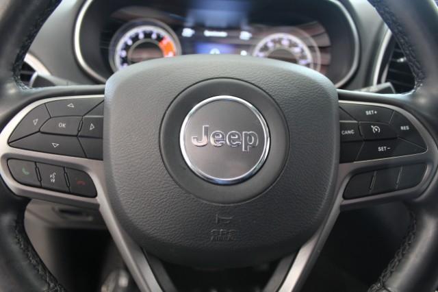 2020 Jeep Cherokee Vehicle Photo in Green Bay, WI 54304