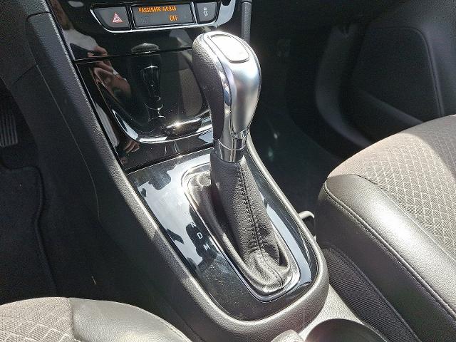 2020 Buick Encore Vehicle Photo in TREVOSE, PA 19053-4984