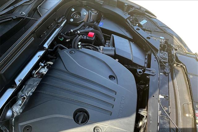2022 Volvo XC60 Vehicle Photo in Houston, TX 77007