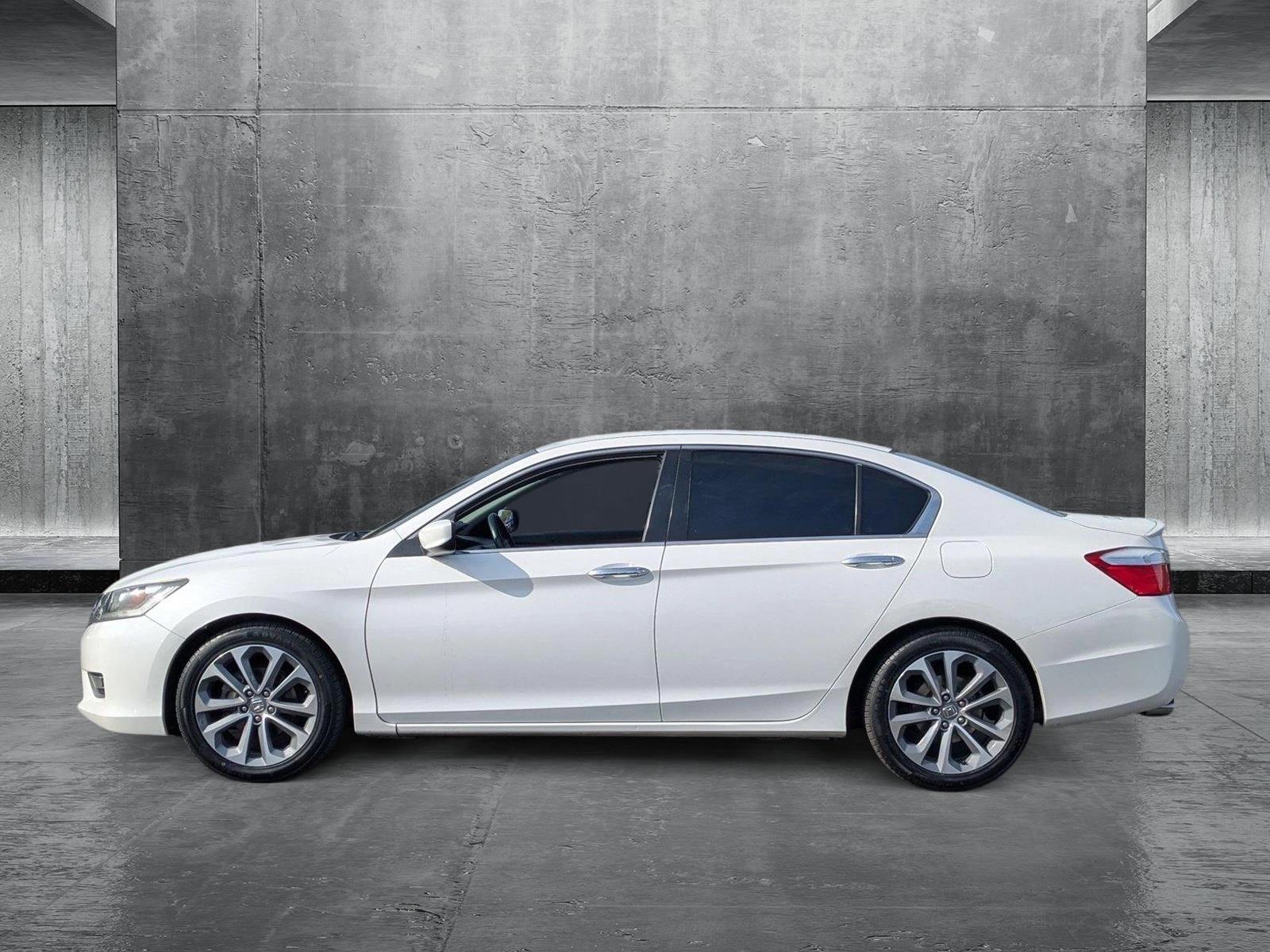 2015 Honda Accord Sedan Vehicle Photo in VALENCIA, CA 91355-1705