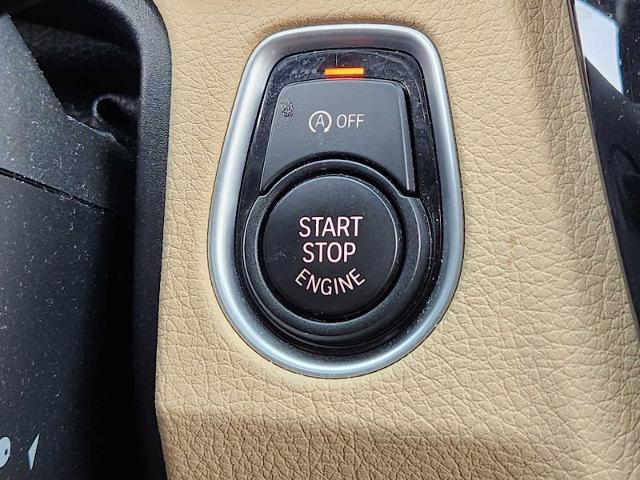 2017 BMW 330i xDrive Vehicle Photo in PLANO, TX 75024