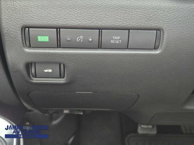2023 Nissan Sentra Vehicle Photo in DENTON, TX 76210-9321