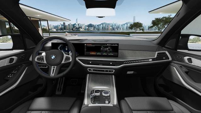 2026 BMW X7 M60i Vehicle Photo in GRAPEVINE, TX 76051