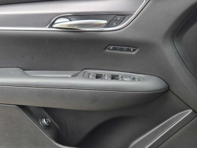 2019 Cadillac XT5 Vehicle Photo in DENTON, TX 76210-9321
