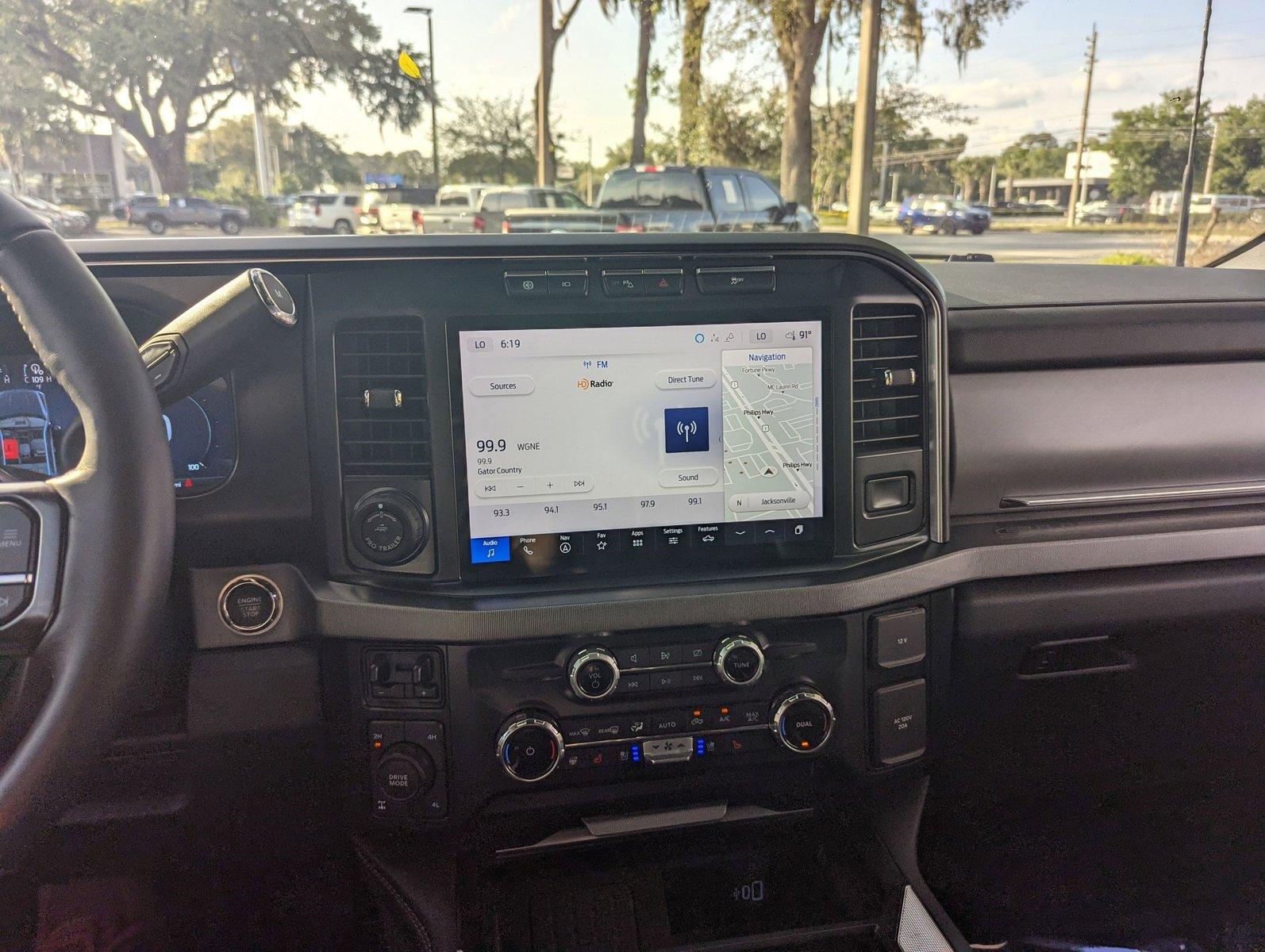 2024 Ford Super Duty F-350 SRW Vehicle Photo in Jacksonville, FL 32256