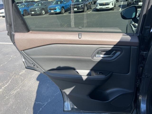 2023 Nissan Rogue Vehicle Photo in GREEN BAY, WI 54304-5303