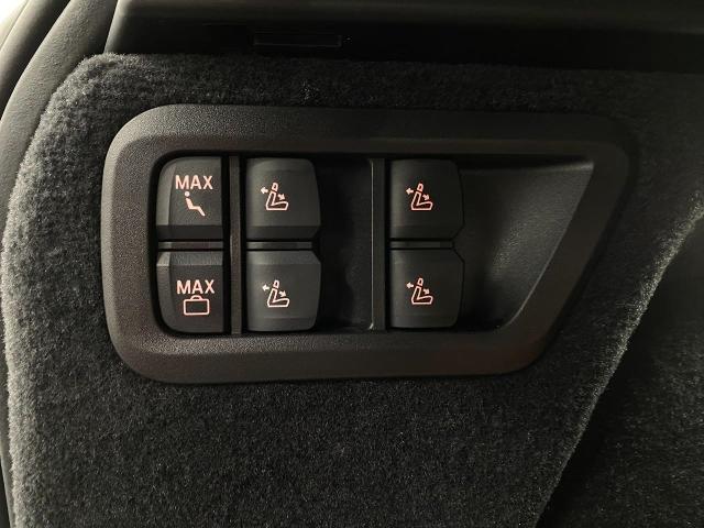 2025 BMW X7 M60i Vehicle Photo in Appleton, WI 54913