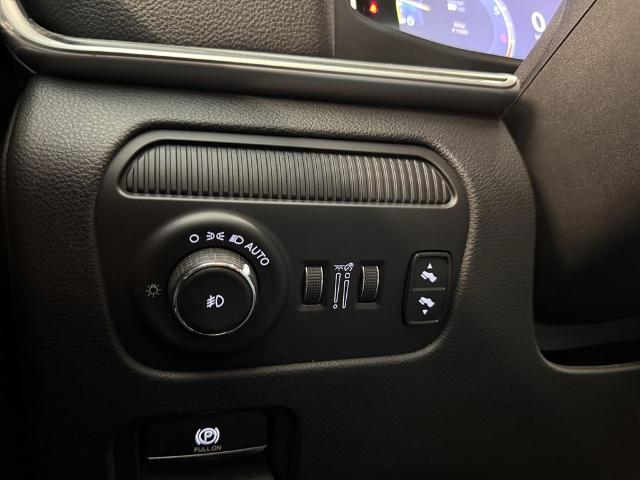 2023 Jeep Wagoneer L Vehicle Photo in Savannah, GA 31419