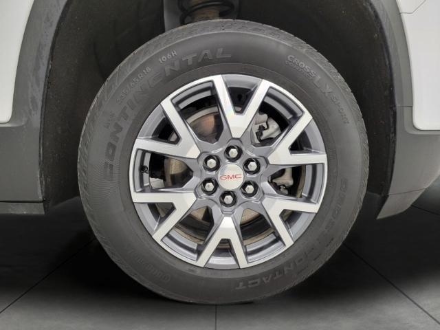 2023 GMC Acadia Vehicle Photo in GREEN BAY, WI 54303-3330