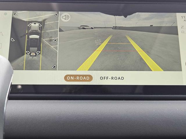 2024 Defender Vehicle Photo in AUSTIN, TX 78717