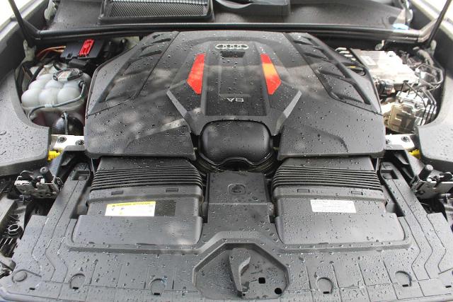 2024 Audi SQ8 Vehicle Photo in HOUSTON, TX 77090